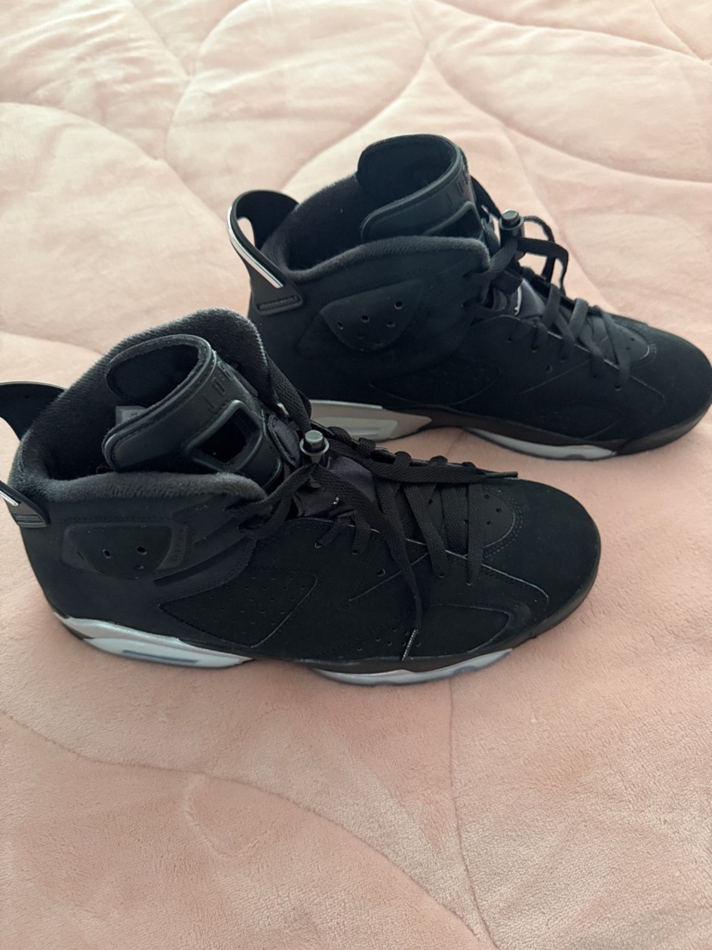 Men's Jordan Black High-Top Suede Sneakers with Contrast Sole